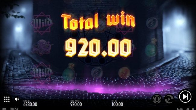 The free spins feature pays out a tital of 920.00 for a big win.