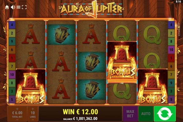 Scatter win triggers the free spins feature