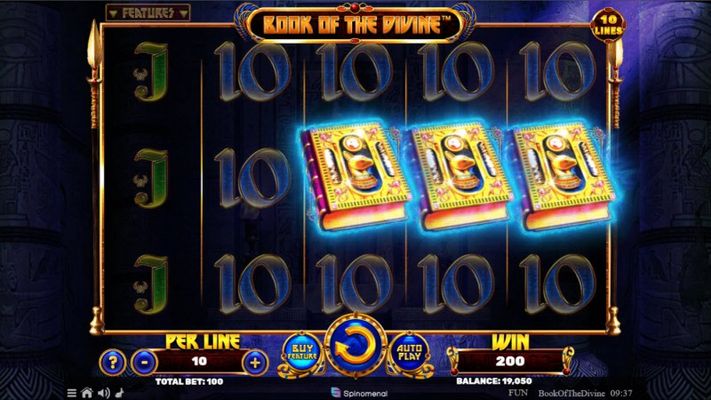 Scatter symbols triggers the free spins bonus feature