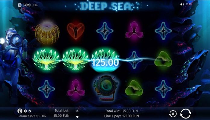 Deep Sea :: A three of a kind win