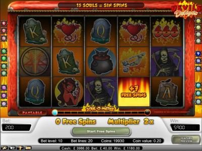 free spins can be re-triggered during initial free game spins.