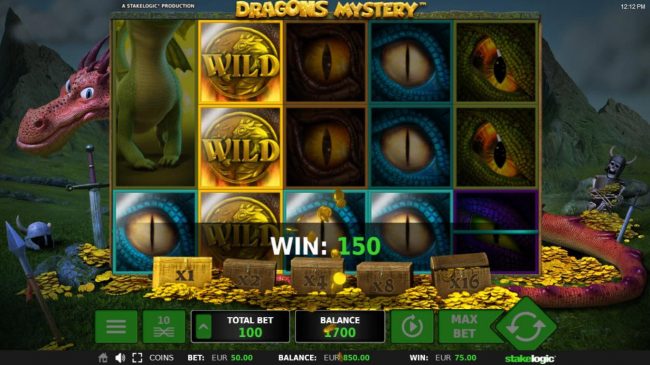 Expanded wild triggers multiplie winning paylines