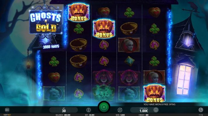 Scatter symbols triggers the free spins feature