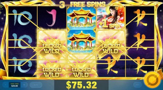 Multiple winning paylines triggers a big win during the free spins feature!