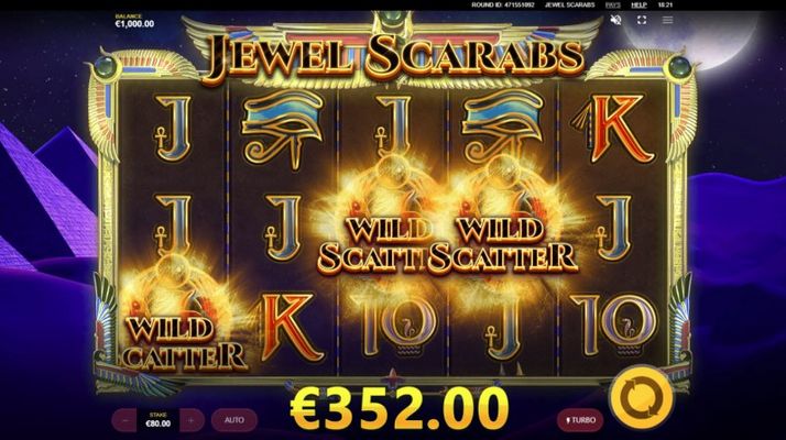 Scatter symbols triggers the free spins feature