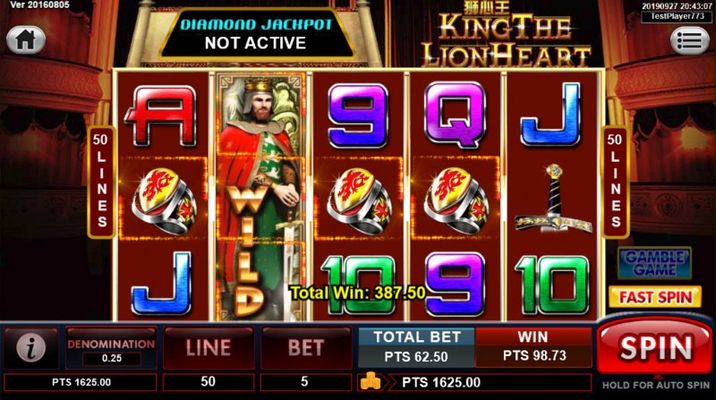 King the Lionheart :: Stacked wilds triggers multiple winning paylines