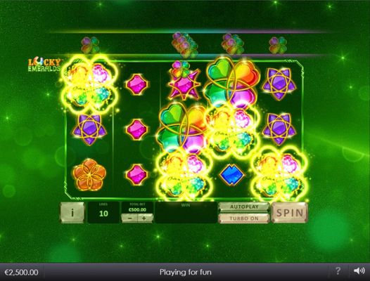 Lucky Emeralds :: Any clover wilds located on the top bar will drop onto the reels
