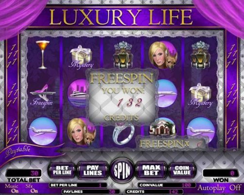 Player is awarded 132 credits for Free Spins play.