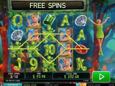 Multiple winning paylines triggers a big win during the free spins feature!