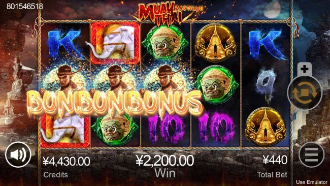 Scatter win triggers the free spins feature