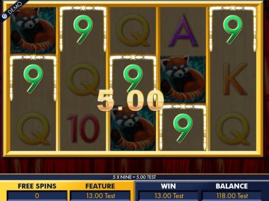 Multiple winning combinatons triggered during free spins feature.