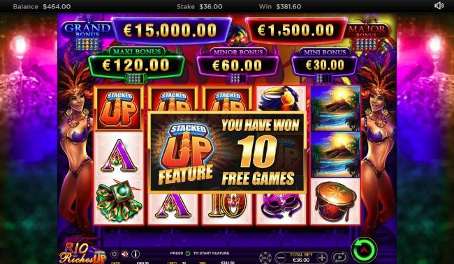 Scatter win triggers the free spins feature