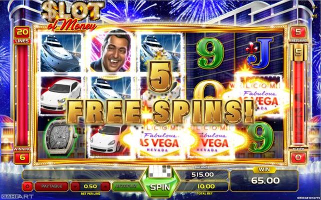 Scatter win triggers the free spins feature